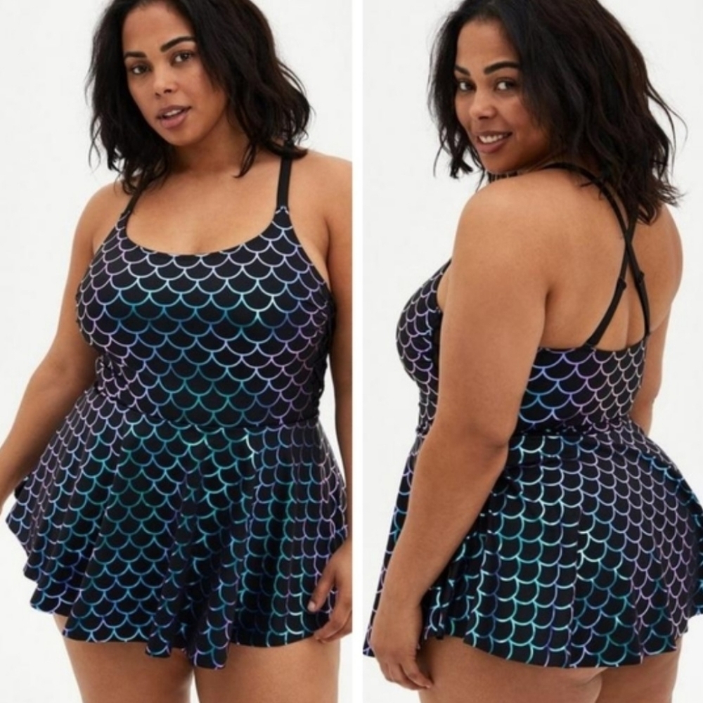 Torrid Wireless Short Lattice Side Swim Dress With Brief Size 2